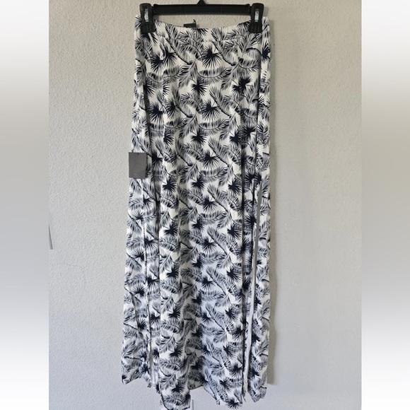 Lulus Floral Skirt Women Sz S Maxi Blue White Double Slits Hawaiian  Coastal New - Picture 4 of 13